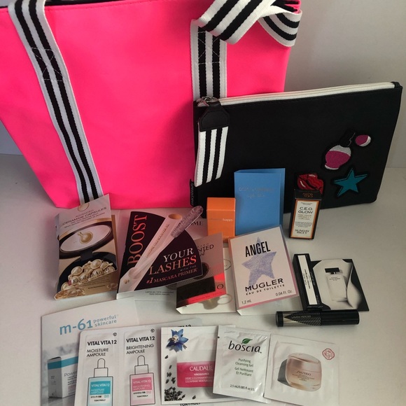 Hot Pink Tote with Makeup Bag and samples NWT - Picture 3 of 7